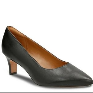 NWOT! Clarks Crewso Wick Pump - Women's - Black